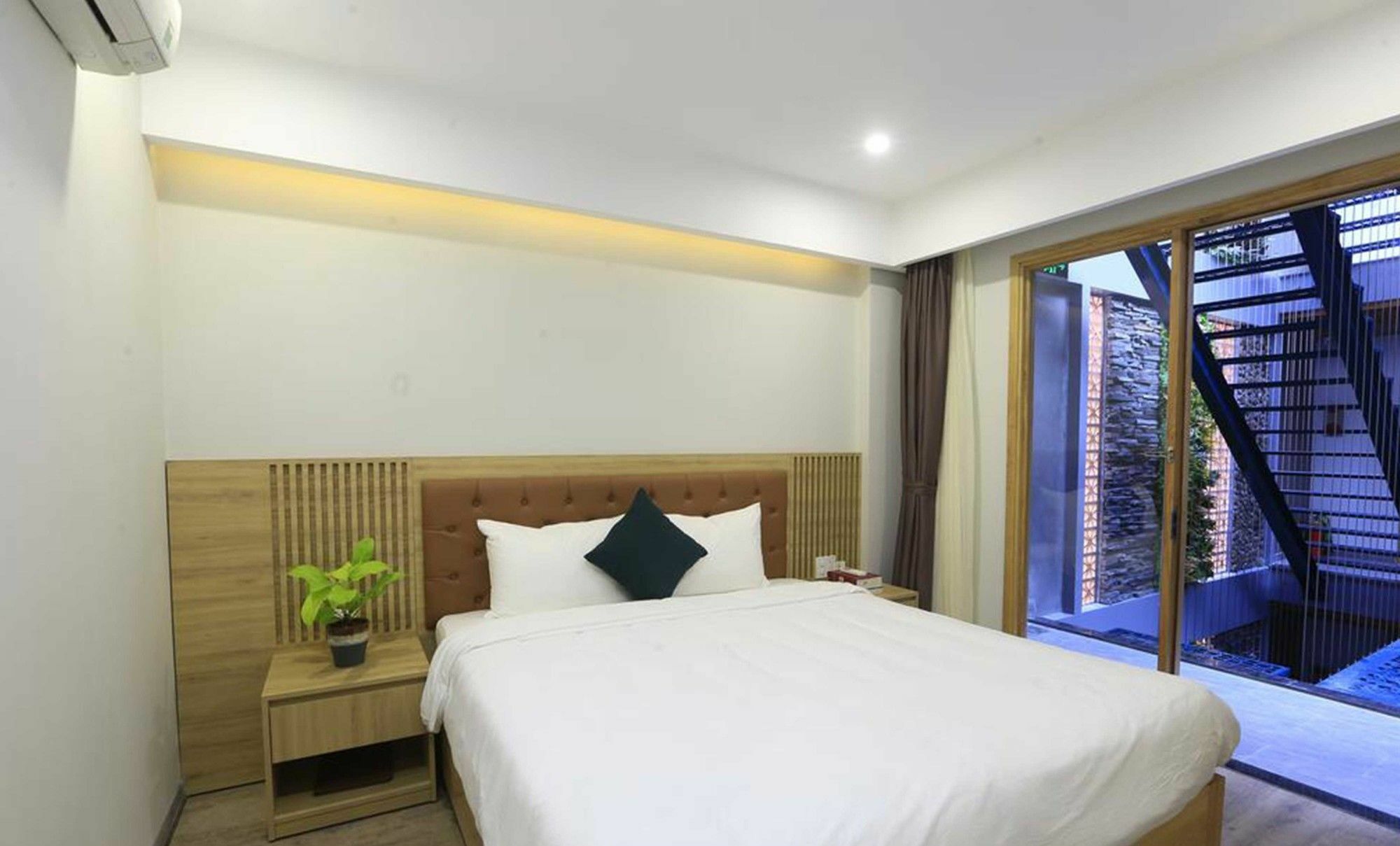 Zoneland Apartments - LaHome Beach Villa Đà Nẵng Exterior foto